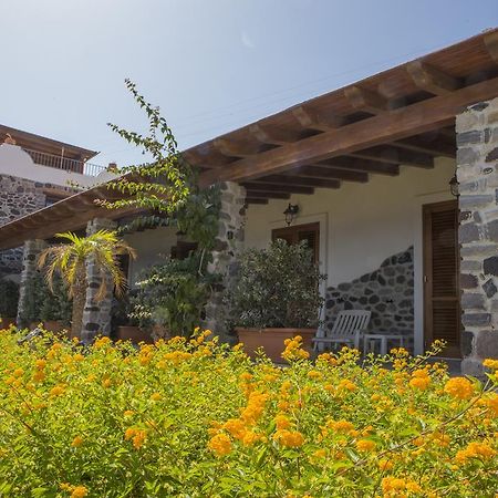 Hotel Residence Acquacalda Lipari  Exterior photo