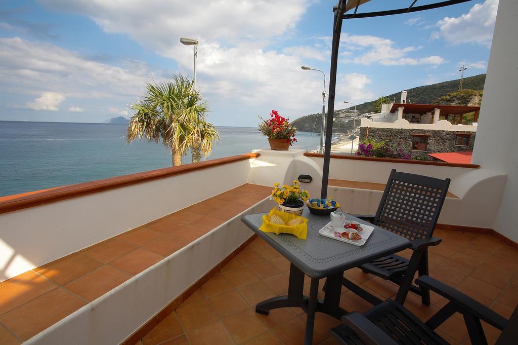 Hotel Residence Acquacalda Lipari  Exterior photo