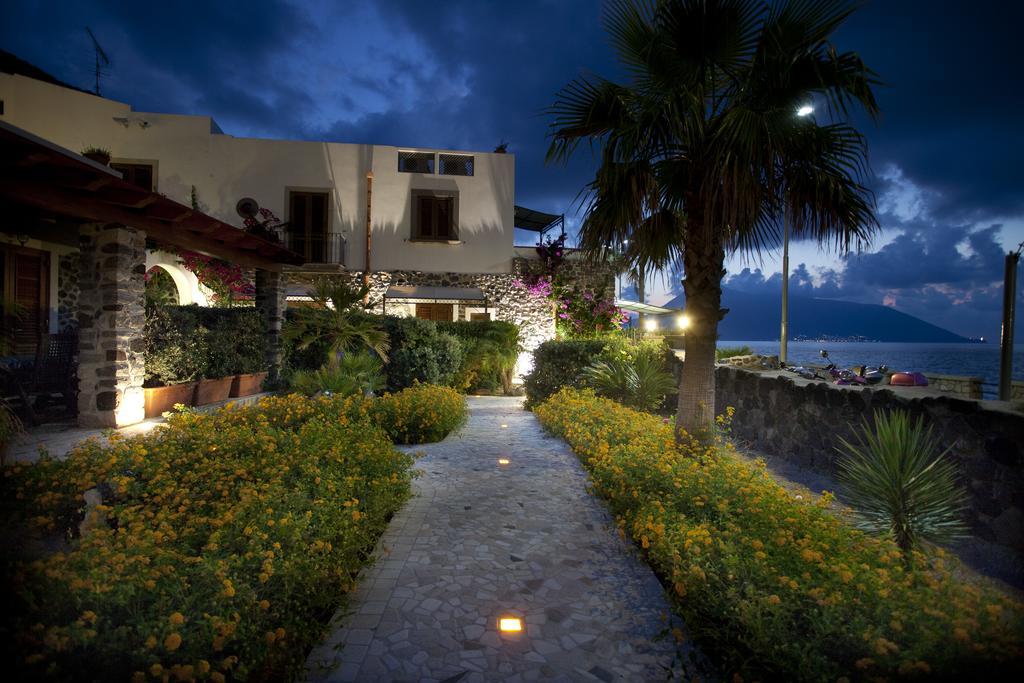 Hotel Residence Acquacalda Lipari  Exterior photo
