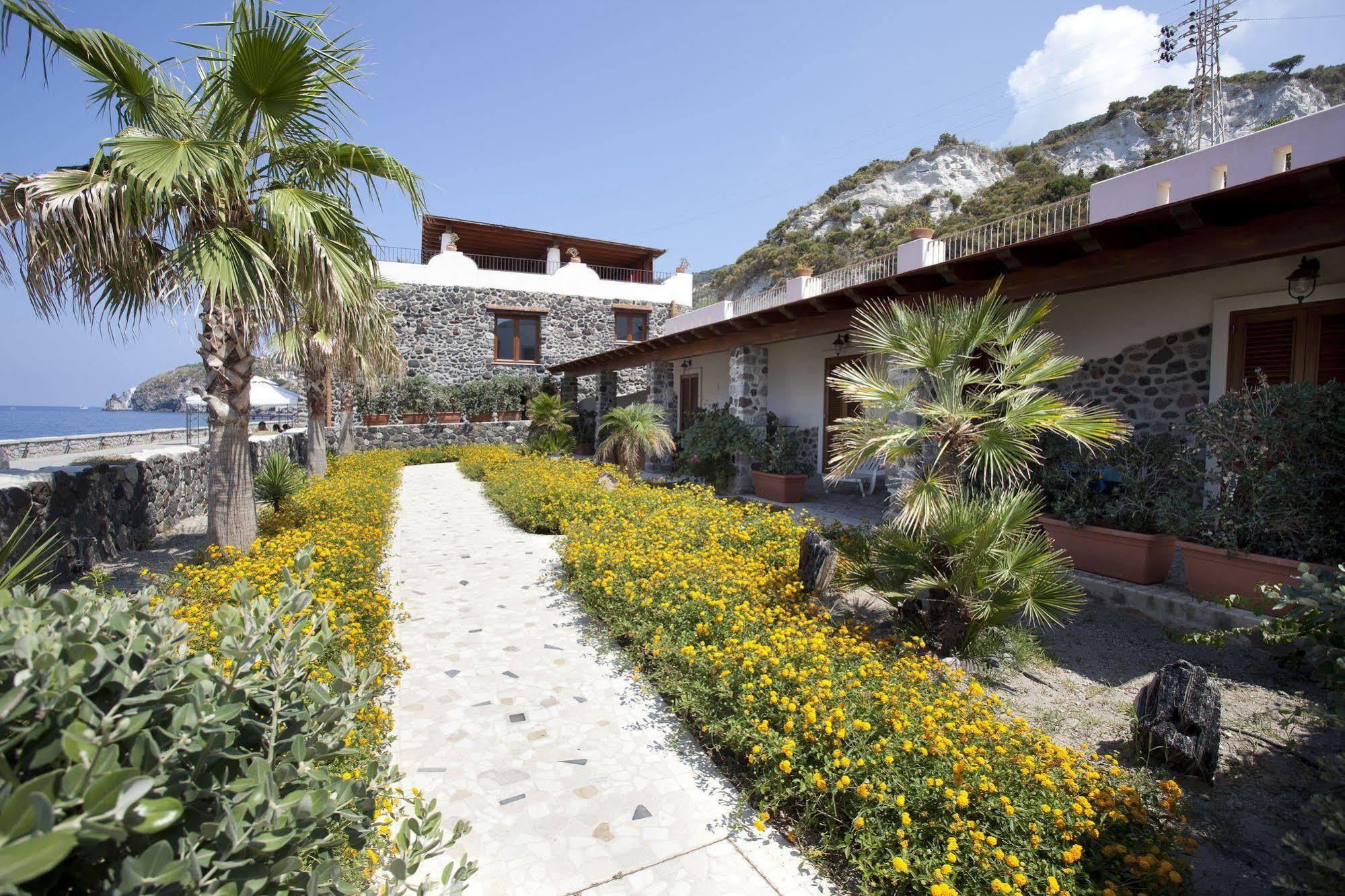 Hotel Residence Acquacalda Lipari  Exterior photo