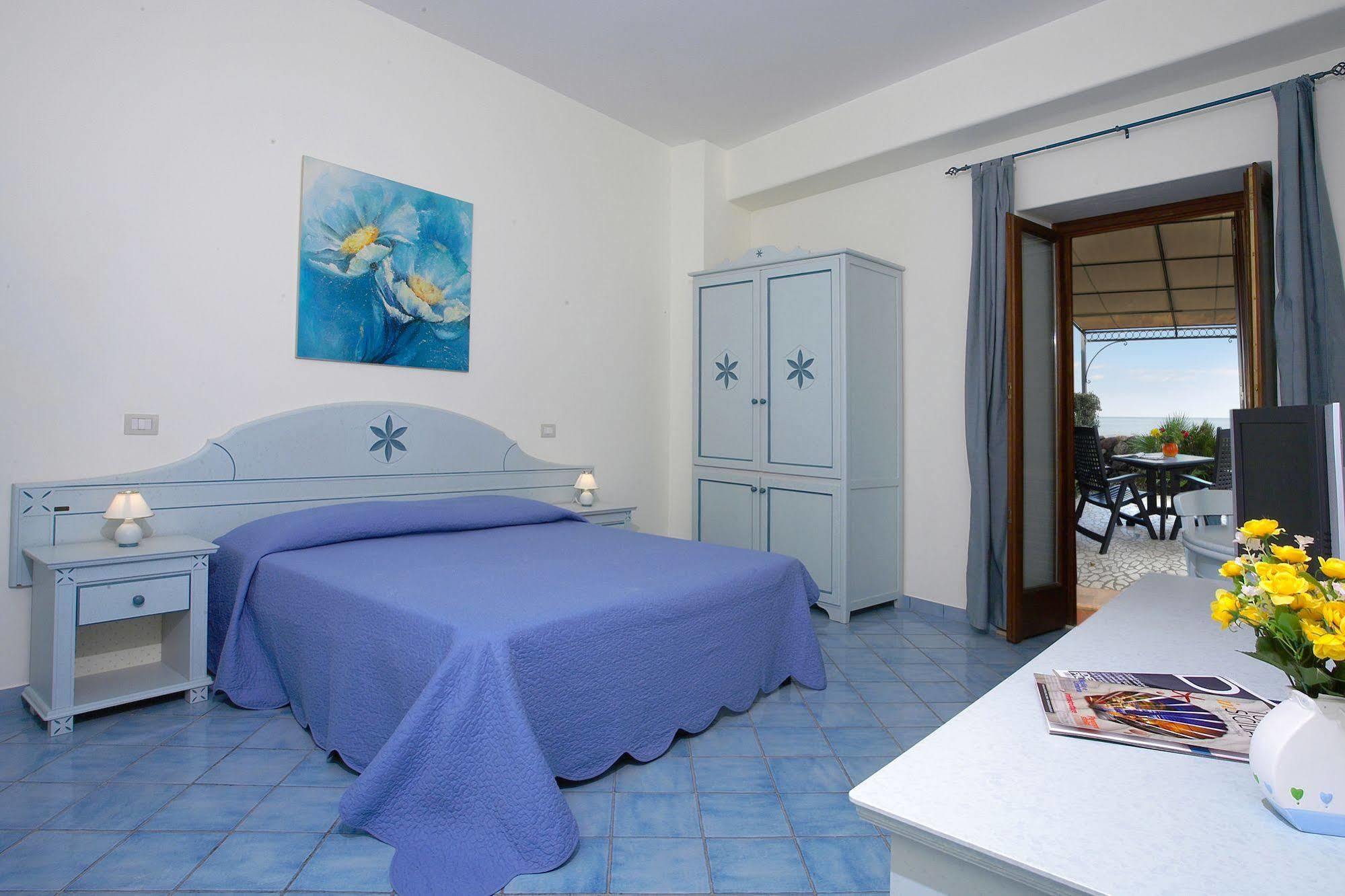 Hotel Residence Acquacalda Lipari  Exterior photo