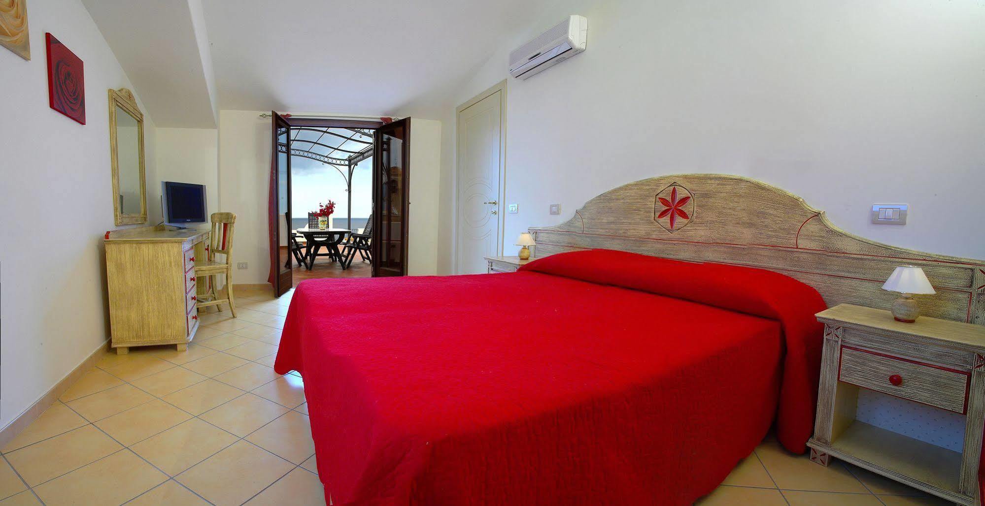 Hotel Residence Acquacalda Lipari  Exterior photo